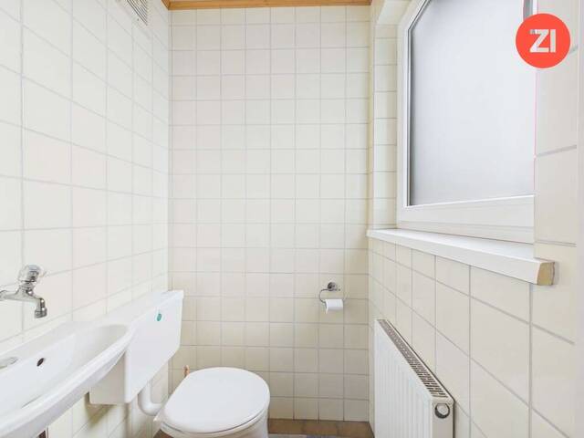 Immobilie in Alkoven - Familienfreundliches Reihenhaus mit Garage, Sonnenterrasse und Garten in Alkoven - Bild 2