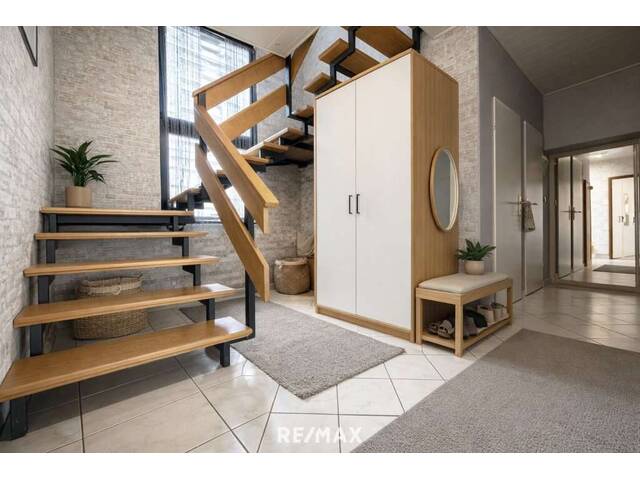 Immobilie in Ebenthal - Wohnen wie im Urlaub: Haus mit Pool, viel Grün & Privatsphäre in Ebenthal - Bild 3