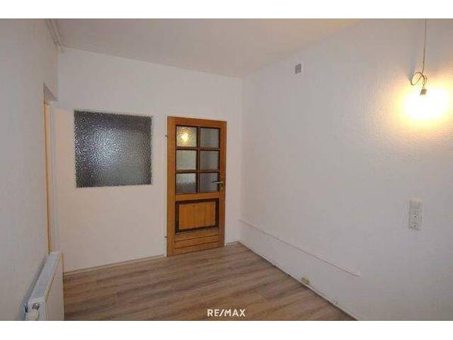 Immobilie in Traisen - In Traisen: Wohnung 88m²- renoviert- mit großer Terrasse tollem Ausblick für nur 119.000 € zzgl. 7.000 € für Parkplatz! - Bild 1