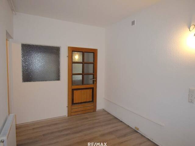 Immobilie in Traisen - In Traisen: Wohnung 88m²- renoviert- mit großer Terrasse tollem Ausblick für nur 119.000 € zzgl. 7.000 € für Parkplatz! - Bild 1