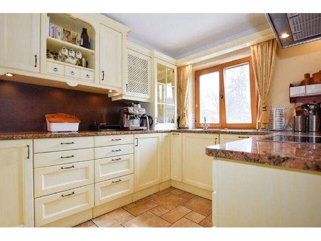 Immobilie in Kössen - Wohnhaus mit Geschäfts-/ Büro- und Lagerflächen in Kössen - Bild 1