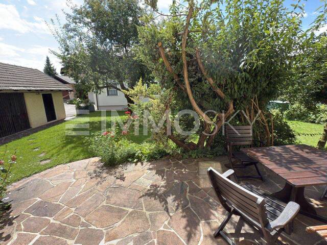 Immobilie in Oberalm - ZENTRAL GELEGENES WOHN- UND GESCHÄFTSHAUS - mit viel Potential! - Bild 2