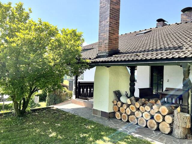 Immobilie in Schalchen bei Mattighofen - Edles Landhaus mit Pool am Waldrand in Hanglage mit Panoramablick - Bild 4
