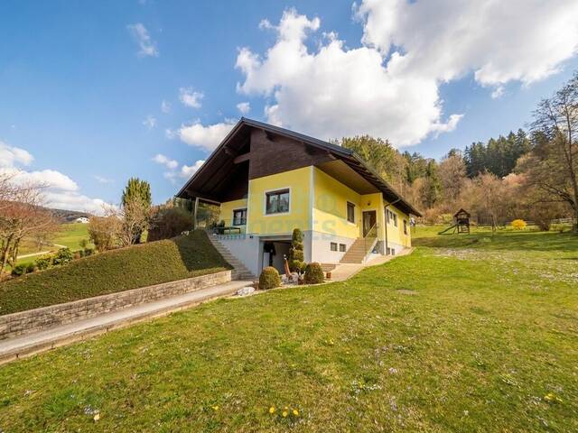 Immobilie in Södingberg - Modernisiertes Haus mit großem Garten und Terrasse in idyllischer Lage - Bild 0