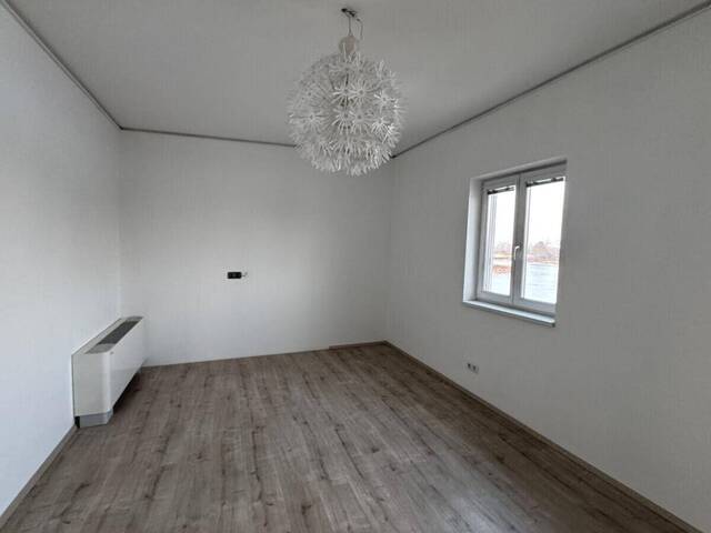 Immobilie in Münchendorf - 2482 Münchendorf | Charmantes SEEHAUS ca. 102 m² am türkisblauen, paradiesischen Dürrsee | Direkter Seezugang - Bild 4