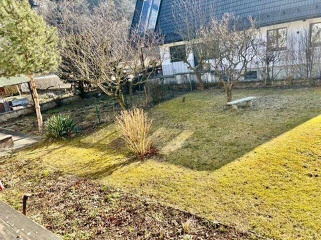 Immobilie in Senftenberg - Senftenberg im Weinbaugebiet Kremstal: Zweifamilienhaus mit Balkonen, Garten und Garage - Bild 2