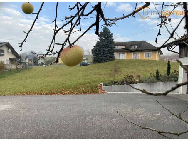 Immobilie in Enzenkirchen - Landhaus-Juwel in Enzenkirchen: Kaum bewohntes Herrenhaus mit wertvoller Grundstücksreserve - Bild 1