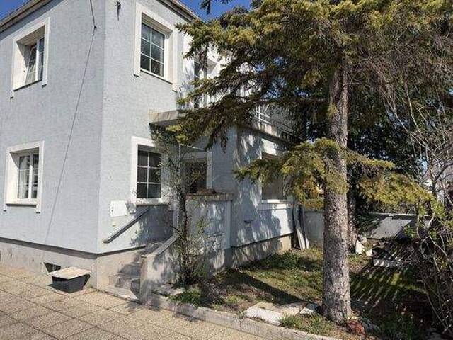 Immobilie in Kottingbrunn - Mehrgenerationenwohnen, Wohnen und Arbeiten unter einem Dach oder einfach nur ein großes Haus - hier ist vieles möglich. - Bild 1