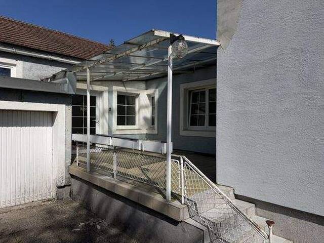 Immobilie in Kottingbrunn - Mehrgenerationenwohnen, Wohnen und Arbeiten unter einem Dach oder einfach nur ein großes Haus - hier ist vieles möglich. - Bild 4