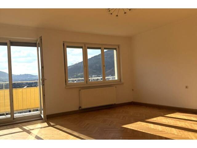 Immobilie in Bruck an der Mur - Wohnen über den Dächern von Bruck an der Mur! Lichtdurchflutet und 2 Balkone - Bild 4