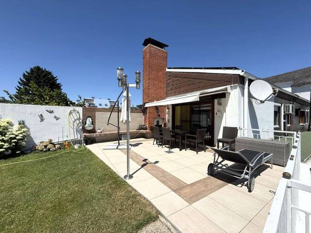 Immobilie in Pottenstein - Viel barrierefreier Wohnraum, Platz für gemeinsame Werte und Indoor-Pool // Much barrier-free living-space, room for shared values, and indoor pool // - Bild 2