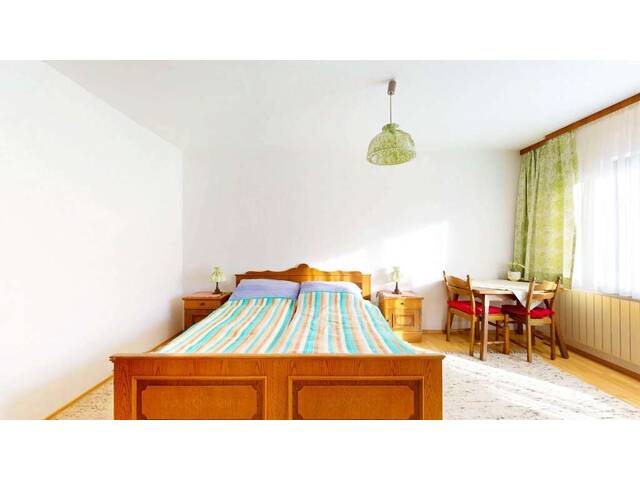 Immobilie in Feistritz im Rosental - Exklusives Einfamilienhaus mit Nebengebäuden & Entwicklungspotenzial im Rosental – Wohnen, Arbeiten & Investieren mit Blick auf die Karawanken - Bild 2