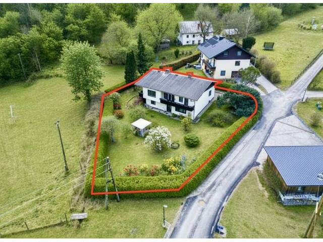 Immobilie in Hüttenberg - Viel Platz für Familie, Generationen oder Wohnen & Arbeiten – gepflegtes Haus in ruhiger Grünlage in Hüttenberg - Bild 0