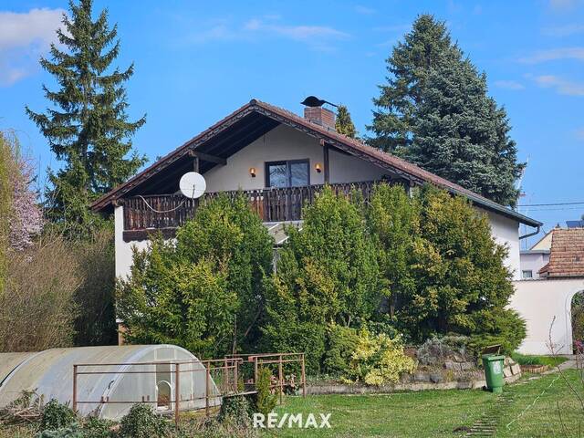 Immobilie in Waidendorf - Haus mit viel Potential und großem Garten - Bild 1