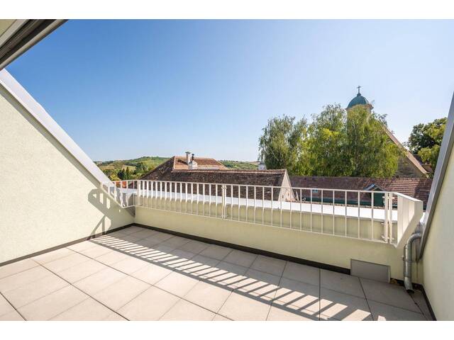 Immobilie in Ulrichskirchen - Top 14 | Dachgeschoßwohnung im Weinviertel - 64 m² Preisreduziert - Bild 0