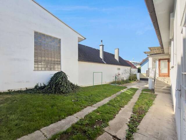 Immobilie in Oberpullendorf - Charmantes Einfamilienhaus im Zentrum von Oberpullendorf – ruhig, zentral und mit Potenzial für 3 Schlafzimmer - Bild 1