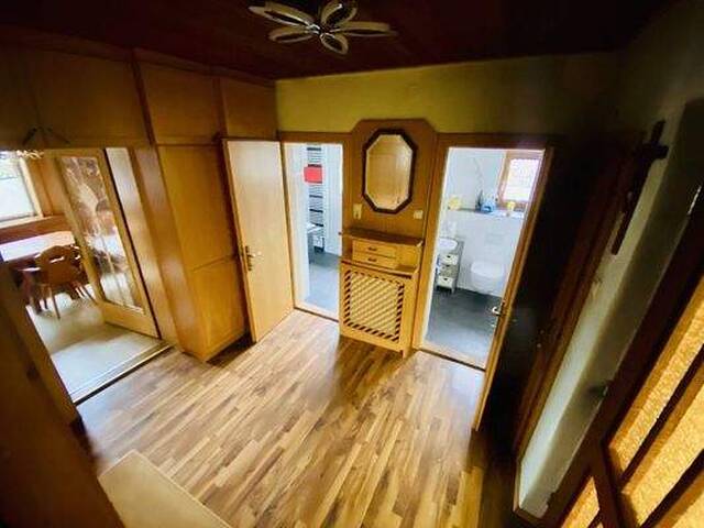 Immobilie in Zeltweg - Wohnhaus mit 2 Garagen und großem Garten - verwirklichen Sie Ihre Wohnideen - Bild 3