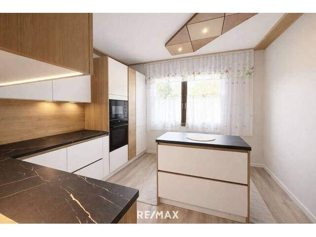 Immobilie in Langenwang - 84 m² Wohnkomfort - Erdgeschosswohnung mit Gartenanteil und Balkon - Bild 2