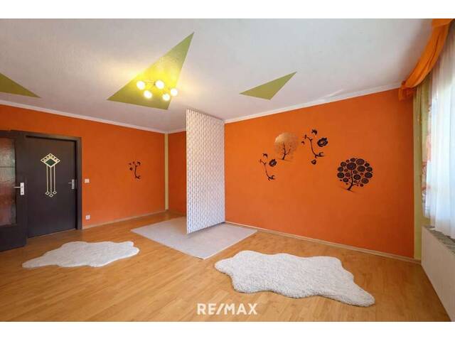 Immobilie in Langenwang - 84 m² Wohnkomfort - Erdgeschosswohnung mit Gartenanteil und Balkon - Bild 4