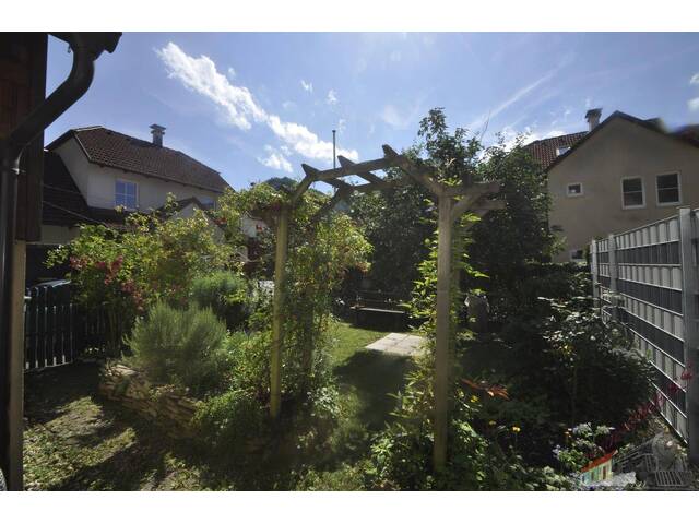 Immobilie in Hohenberg - Wohnen wie im Urlaub Neuwertige Doppelhaushälfte mit Garage im wunderschönen Hohenberg - Bild 3