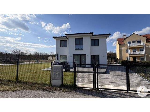 Immobilie in Schrick - Neuwertiges Einfamilienhaus in Schrick - Ihr Familientraum mit guter Anbindung nach Wien - Bild 1