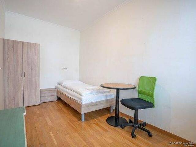 Immobilie in Schladming - Wohnung mit Potenzial - 98 m² mit drei Schlafzimmern und zwei Balkonen in Schladming - Bild 2