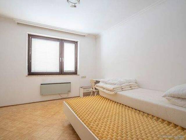 Immobilie in Schladming - Wohnung mit Potenzial - 98 m² mit drei Schlafzimmern und zwei Balkonen in Schladming - Bild 3