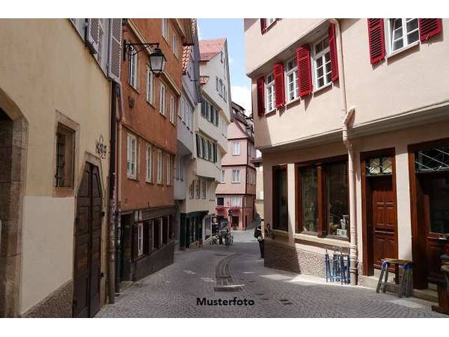 Immobilie in Rainfeld - Vielseitig nutzbares Wohn- und Geschäftshaus mit Lagerhalle und Ausbaupotenzial - Bild 0