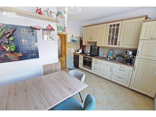 Immobilie in Kleinpetersdorf - Einfamilienfamilienhaus mit Werkstatt & Lagerhalle, Garage und großem Garten mit Pool - Bild 4