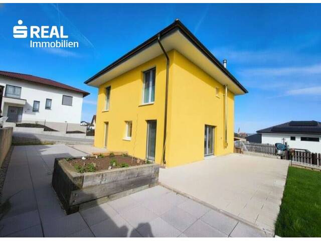 Immobilie in Wallsee - Neuwertiges Einfamilienhaus in familienfreundlicher Lage - Bild 0