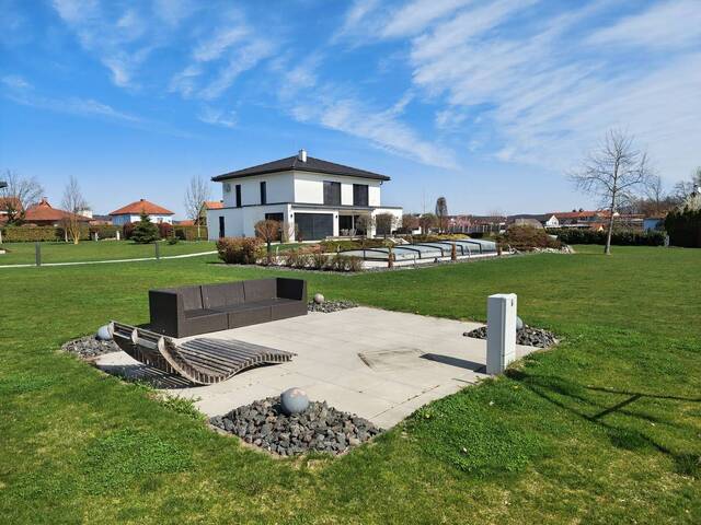Immobilie in Gleinstätten - Moderne exklusive Villa in Ruhelage mit parkähnlichem 4000m² Grundstück samt Pool-Anlage - Bild 0