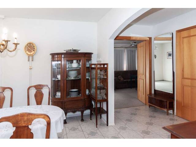 Immobilie in Breitenbrunn - Renovierungsbedürftiges Einfamilienhaus mit Seeblick in Breitenbrunn - Bild 2