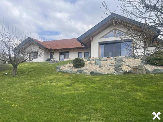 Immobilie in Burgauberg - Traumhaftes Landhaus mit eigenem Kellerstöckl und Schwimmteich in Burgauberg - Bild 1