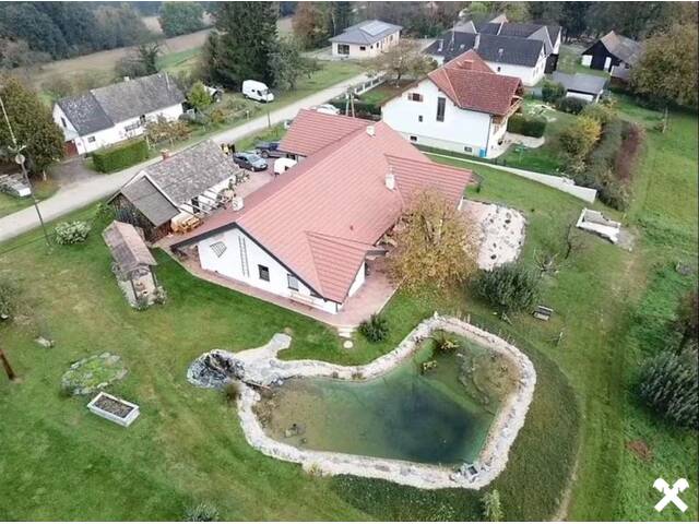 Immobilie in Burgauberg - Traumhaftes Landhaus mit eigenem Kellerstöckl und Schwimmteich in Burgauberg - Bild 2