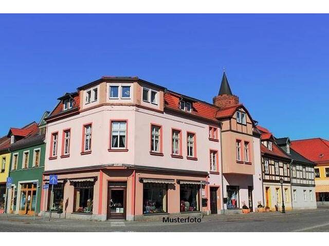 Immobilie in Rainfeld - Vielseitig nutzbares Wohn- und Geschäftshaus mit Lagerhalle und Ausbaupotenzial - Bild 0