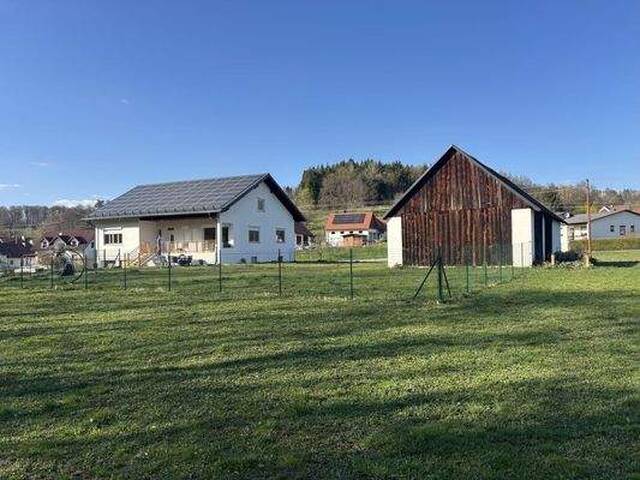 Immobilie in Neustift bei Güssing - ** ENERGIEBÜNDEL ** Neustift b.GS....schicker Bungalow mit ca. 130 m2 Wfl. mit Bestausstattung in beschaulicher und ruhiger Dorfrandlage - ca. 4.150 - Bild 1
