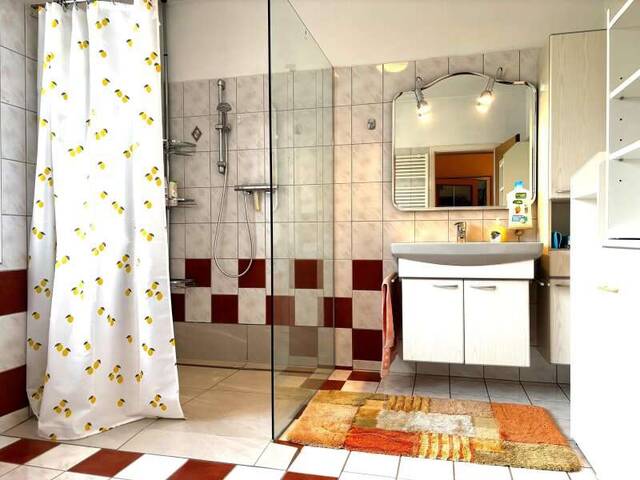 Immobilie in Bad Radkersburg - Sehr gepflegter Bungalow mit Terrasse, Garage, Carport und liebevoller Gartengestaltung in ruhiger Lage. - Bild 3