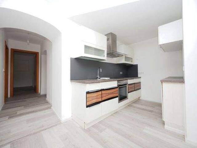 Immobilie in Oberhofen - Wohnung Oberhofen Putz Test Untertitel - Bild 2