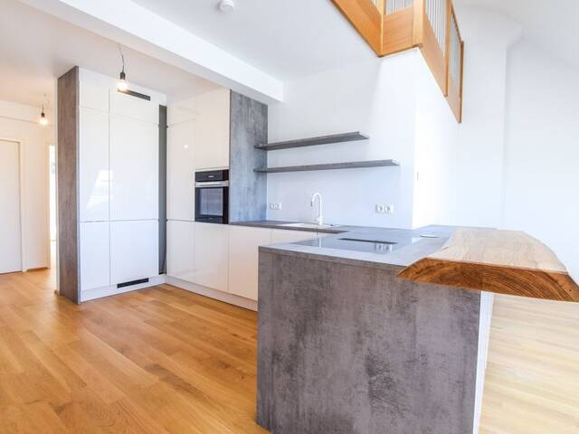 Immobilie in Bisamberg - Lichtdurchflutete 4-Zimmer-Dachgeschoßwohnung in herrlicher Grünlage von Bisamberg - Bild 2