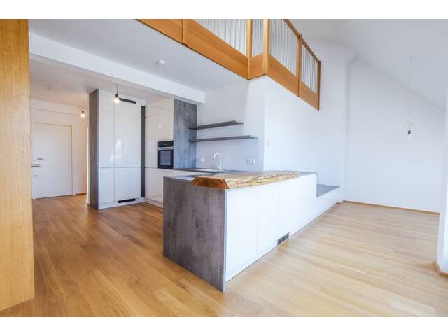 Immobilie in Bisamberg - Lichtdurchflutete 4-Zimmer-Dachgeschoßwohnung in herrlicher Grünlage von Bisamberg - Bild 3