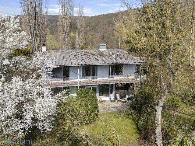 Immobilie in Breitenfurt bei Wien - SONNIGES 5,5-ZIMMER-EINFAMILIENHAUS AUF 807 m² GRUND IN BREITENFURT ZU KAUFEN! - FAMILIENIDYLLE IM GRÜNEN - Bild 1