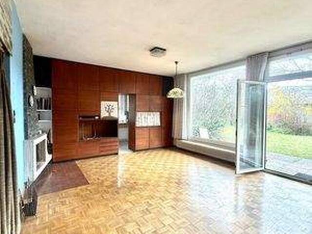 Immobilie in Breitenfurt bei Wien - SONNIGES 5,5-ZIMMER-EINFAMILIENHAUS AUF 807 m² GRUND IN BREITENFURT ZU KAUFEN! - FAMILIENIDYLLE IM GRÜNEN - Bild 3