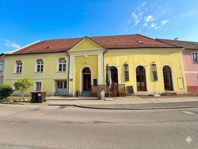 Immobilie in Horn - Vollvermietetes Zinshaus im Zentrum von Horn - 6,5 % Rendite! - Bild 0