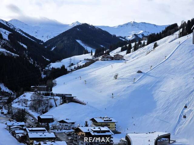 Immobilie in Hinterglemm - Penthouse-Neubau in Toplage von Hinterglemm mit direktem Pistenblick auf den Zwölferkogel - Bild 1