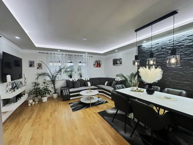 Immobilie in Mattighofen - Moderne 4-Zimmer-Wohnung mit Balkon- Ihr neues Zuhause wartet! - Bild 0