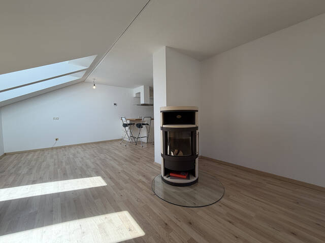Immobilie in Bludesch - Sonnige 3-Zimmer-Dachgeschosswohnung mit Schwedenofen in ruhiger Lage - Bild 3