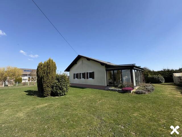 Immobilie in Hagenberg - Bungalow mit großem sonnigen Grundstück - Bild 0