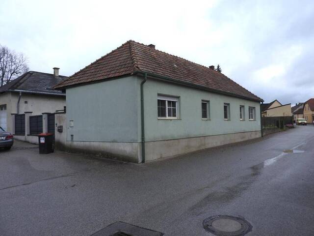 Immobilie in Scharndorf - ebenerdiges Einfamilienhaus mit kleinem Garten - Bild 0