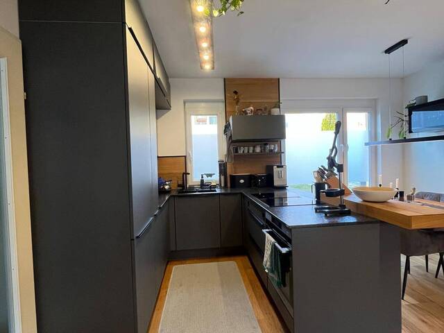 Immobilie in Pirka - 3-Zimmer Erdgeschosswohnung mit Garten und Terrasse - Bild 2