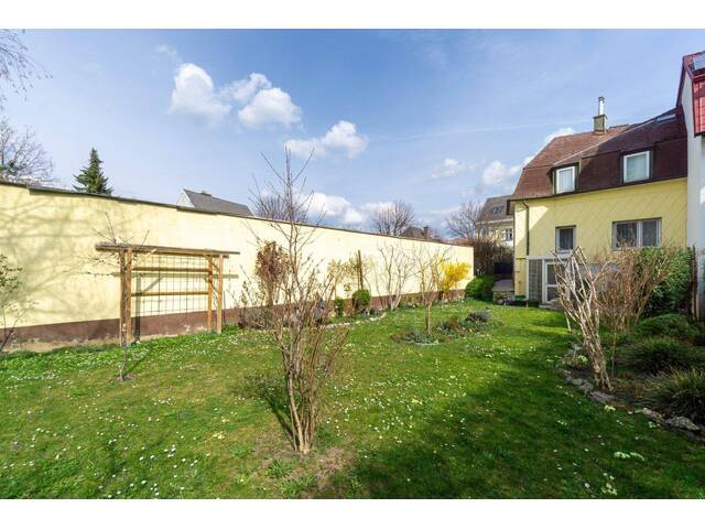 Immobilie in Maria Enzersdorf - Wohnen im Grünen mit Stadtanschluss – entzückendes Haus nahe Mödling - Bild 1